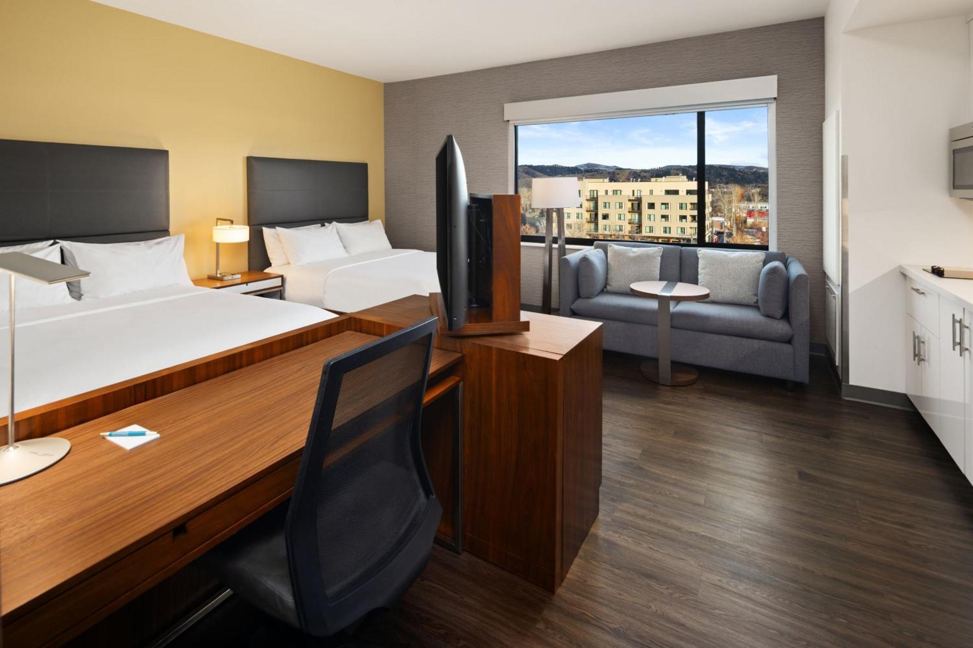 Hotel Element 4*