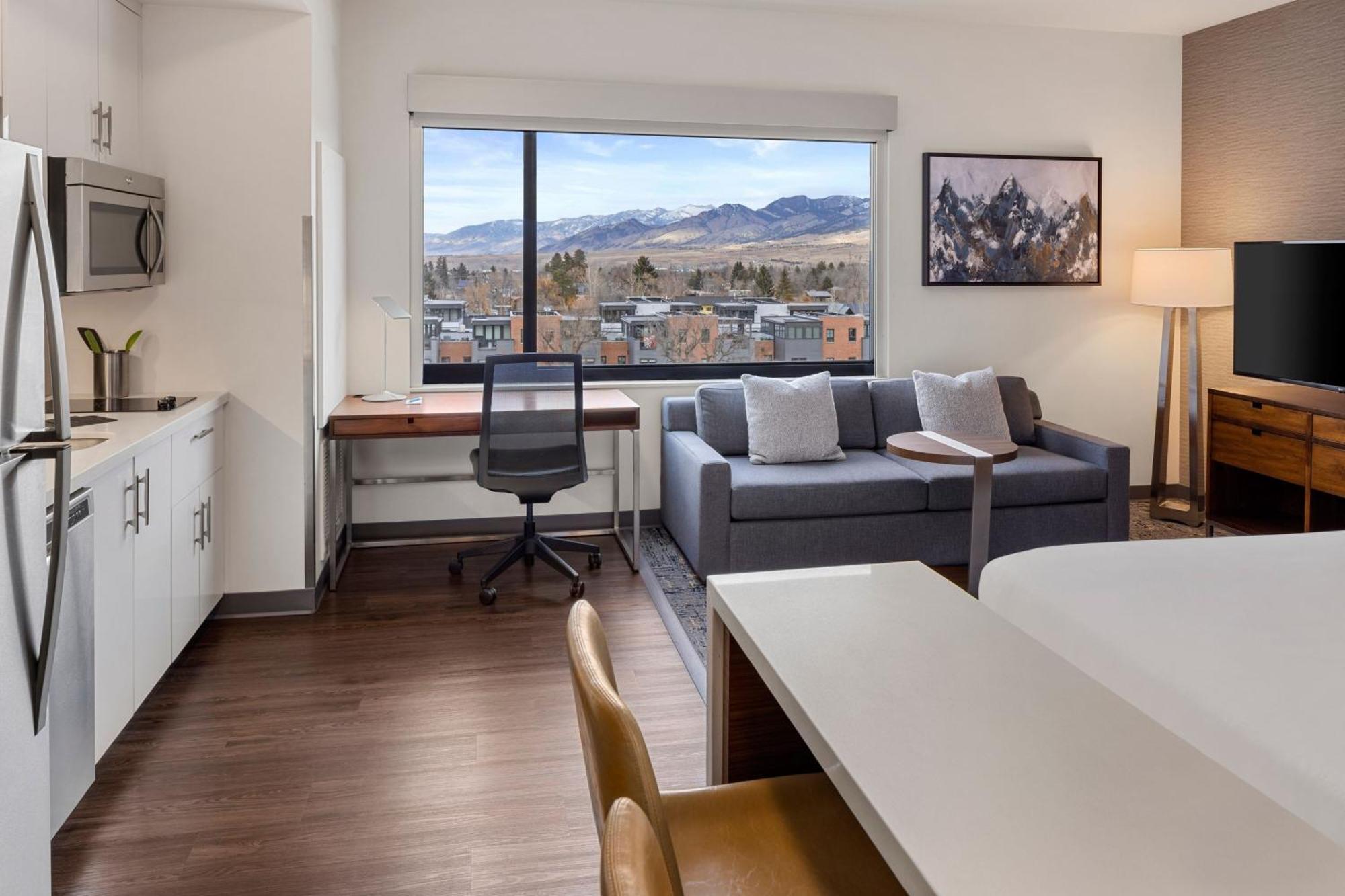 Hotel Element 4*